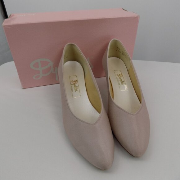 Dyeables Shoes - Dyeables Pink Women Shoes Size 8.5B Slip On Kitten Heels Pointed Toe Pumps